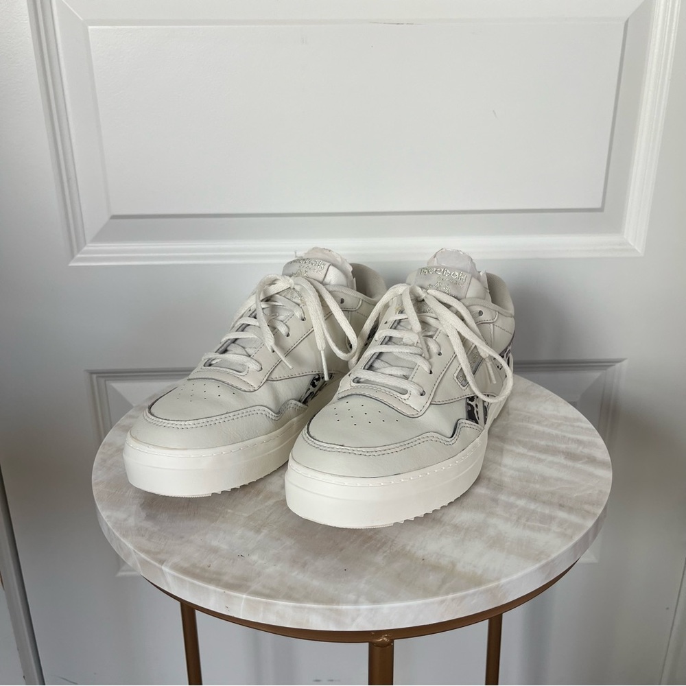Reebok Sneakers